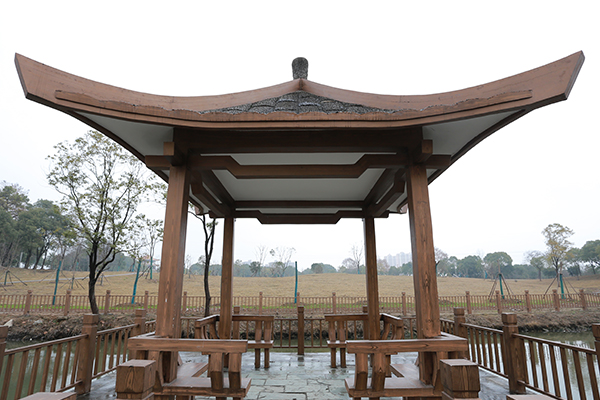 湖北武漢洪山區白玉公園木紋漆施工項目